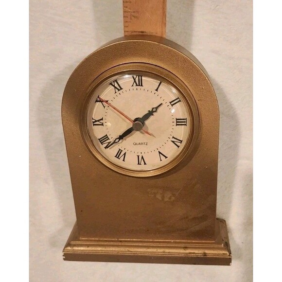 Quartz Gold Arch Shape Modern Design Finish Wood Clock - Picture 4 of 5